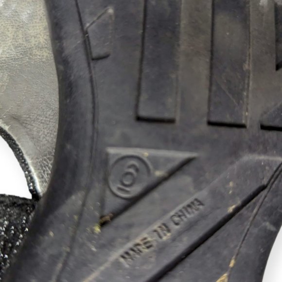 AK Anne Klein InFlex Black & Glittery Sandals Size 6 - Picture 12 of 12